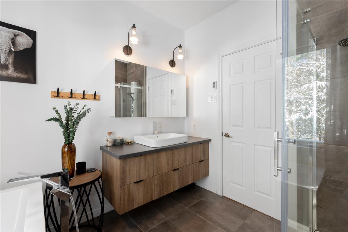 Vue 17 de la propriété réf. 11484123 – 311 Mtée du Versant-Sud S. J8C 2Z7