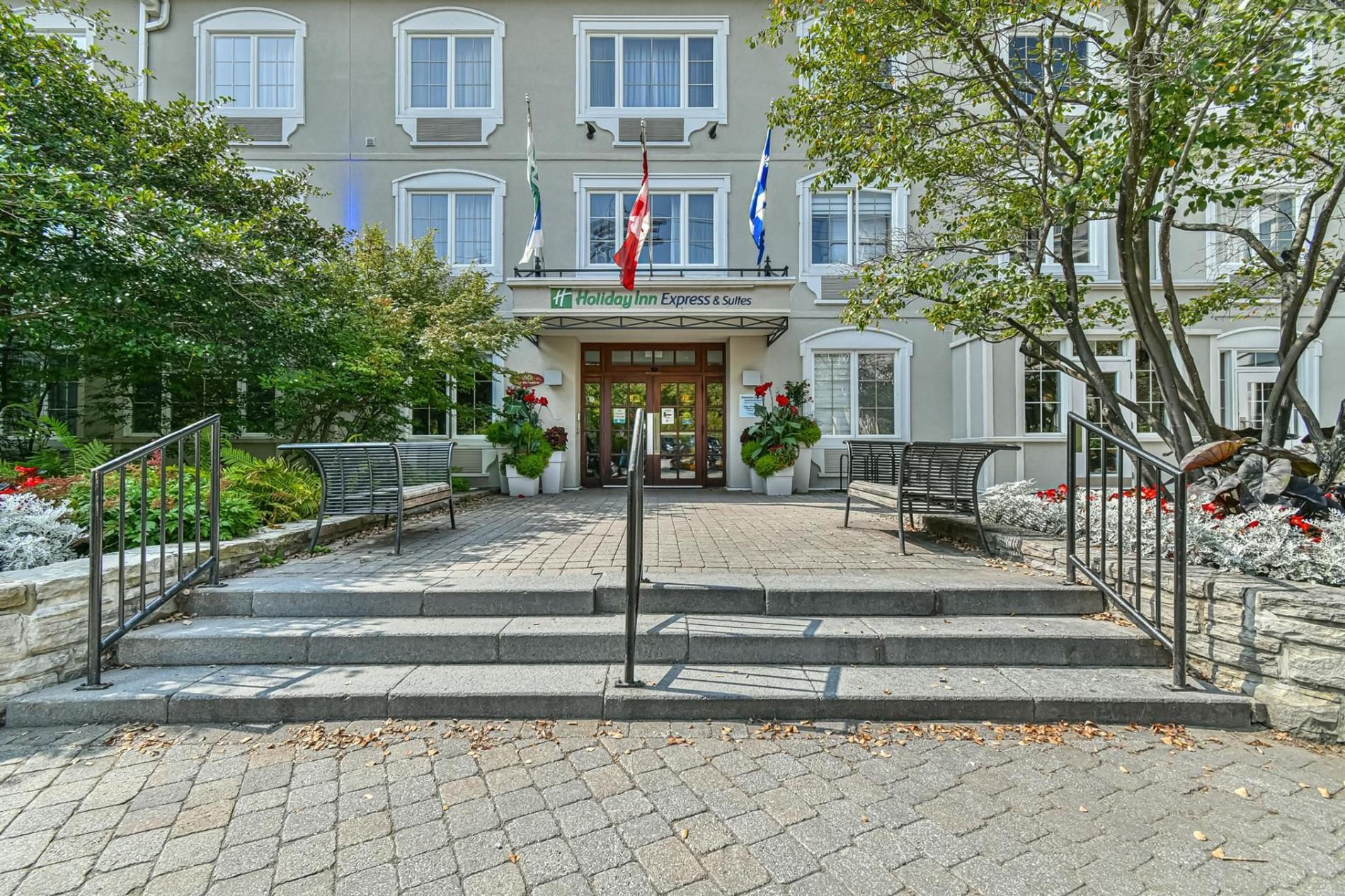 160 Ch. du Curé-Deslauriers — photo 1