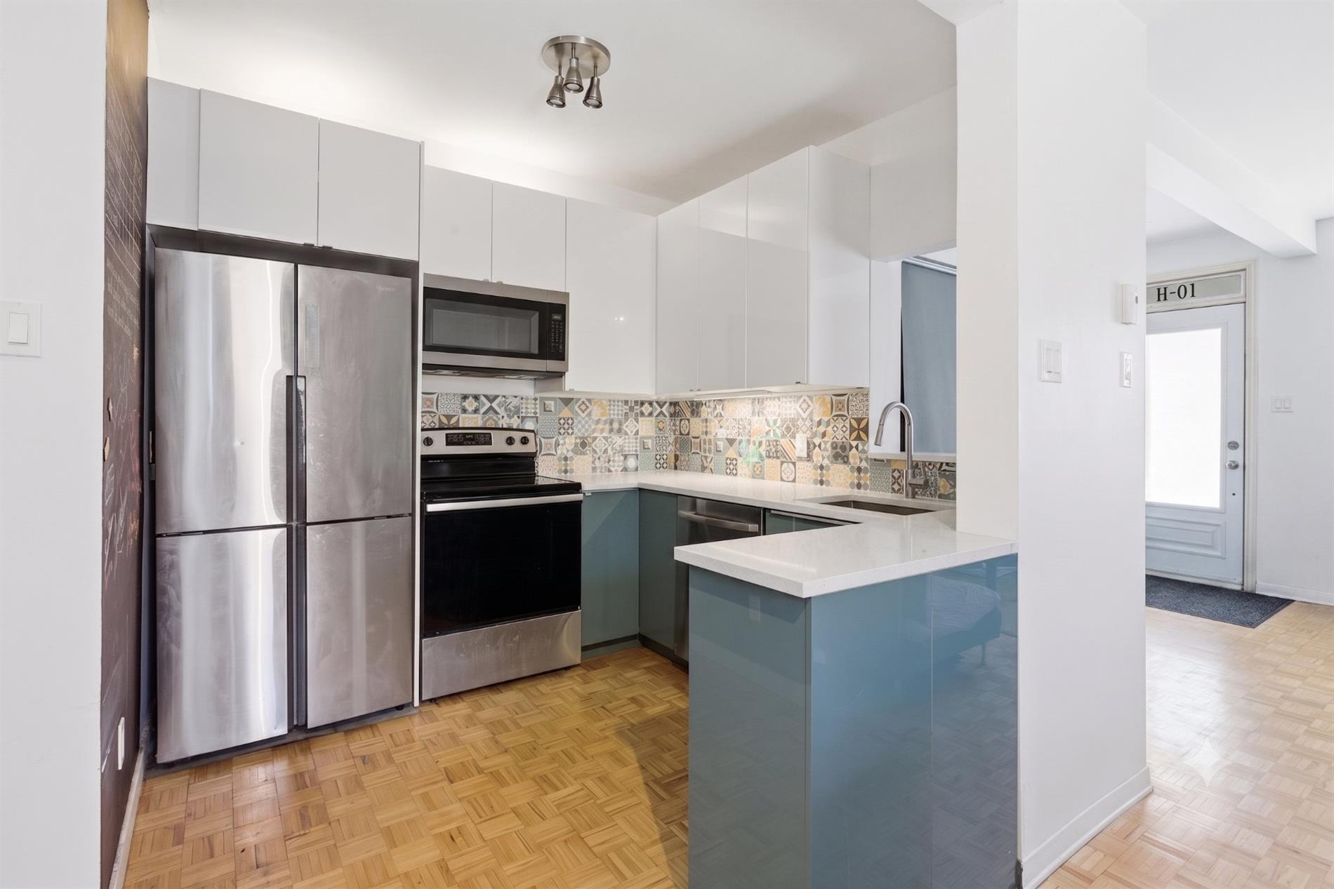 1041 Rue St-Philippe — photo 2