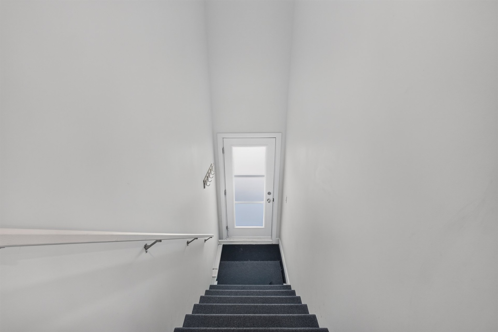 2-604 Av. de Grande-Île — photo 3