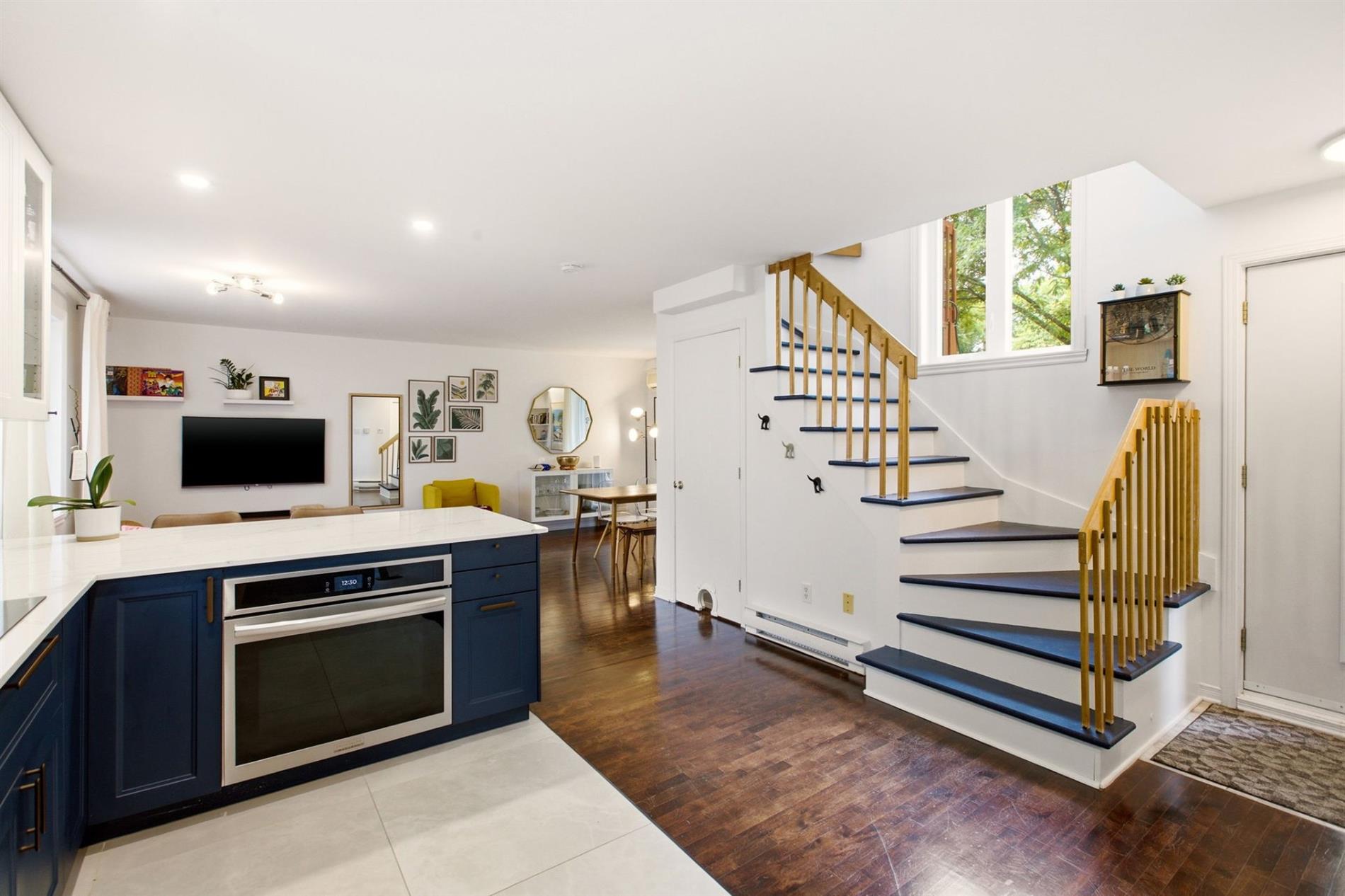 2492Z Av. Bennett — photo 3