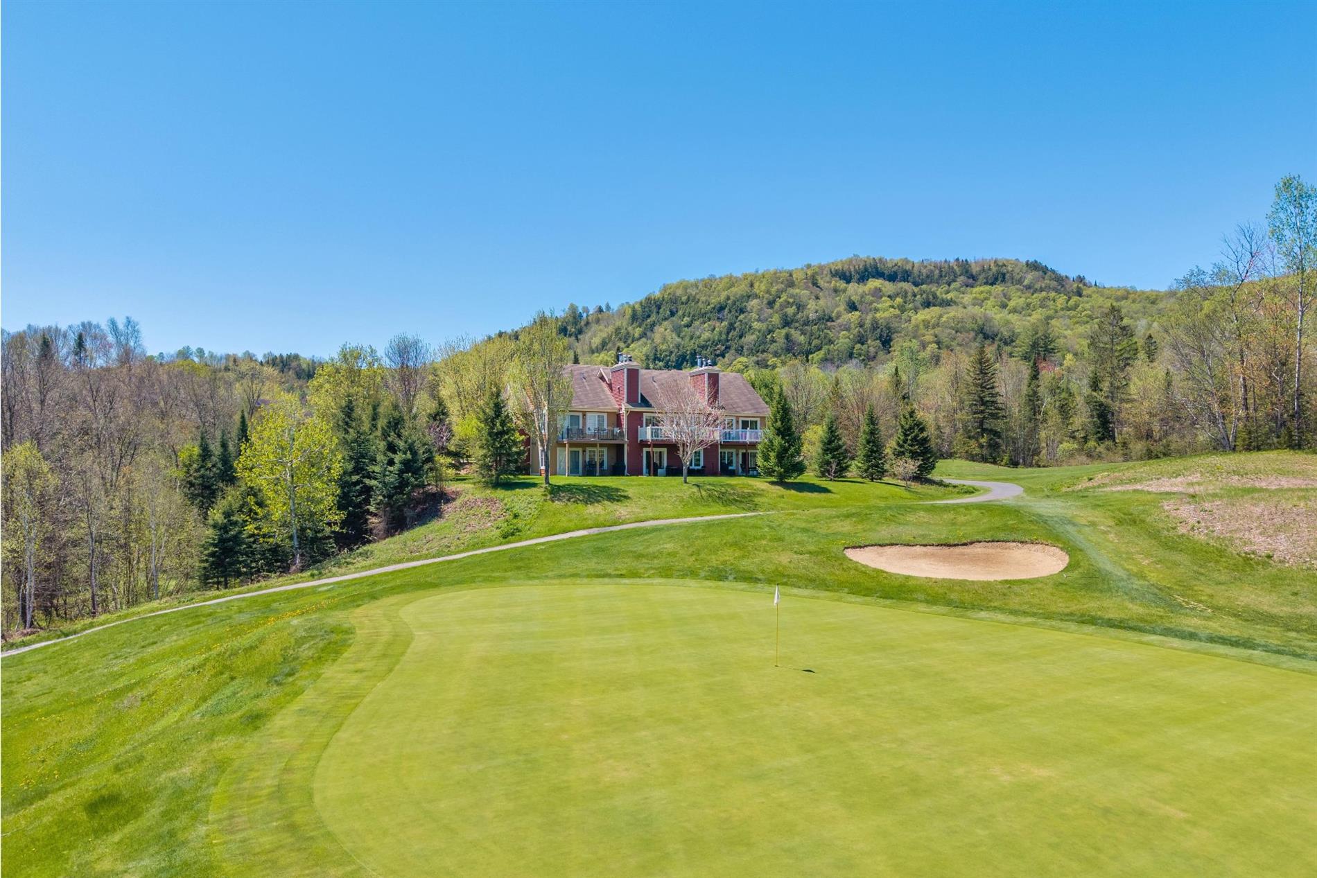 1826 Ch. du Golf — photo 2
