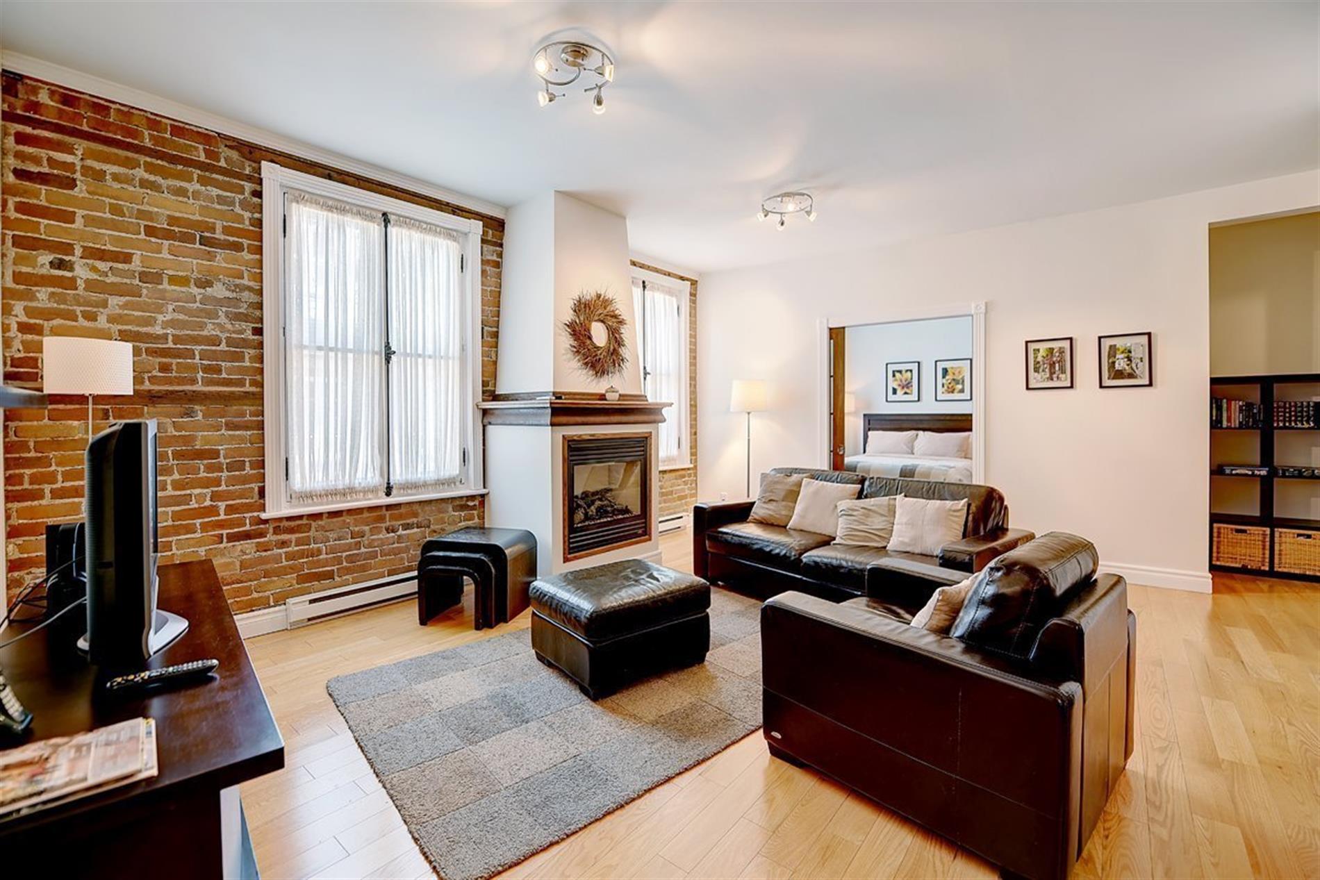 D-67 Rue St-Pierre — photo 1