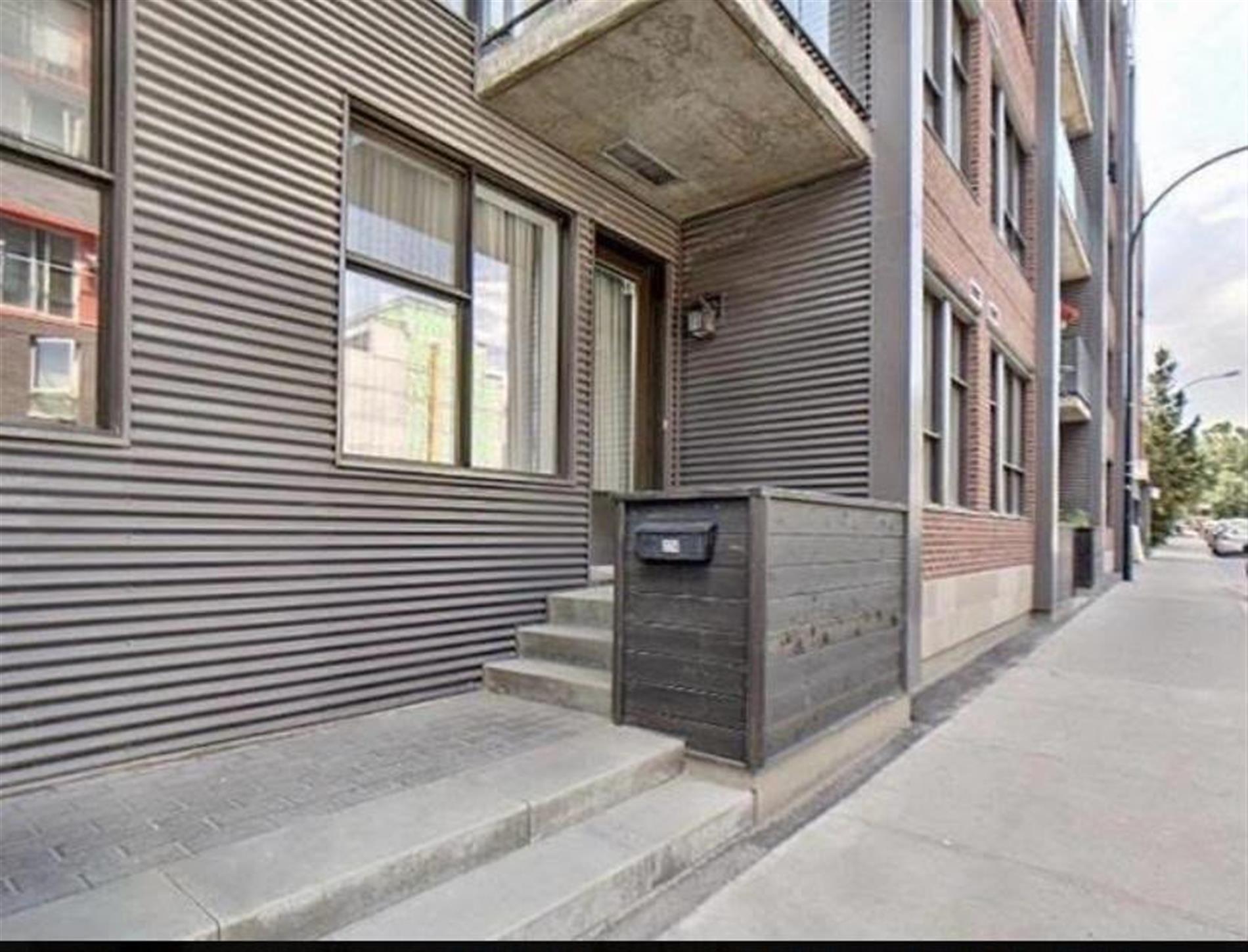 104-374 Rue St-Martin — photo 1