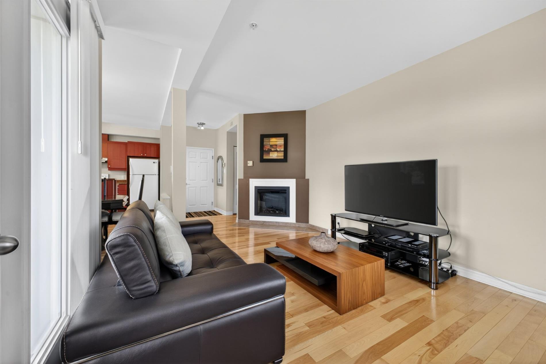 202-4874 Rue Harry-Worth — photo 3
