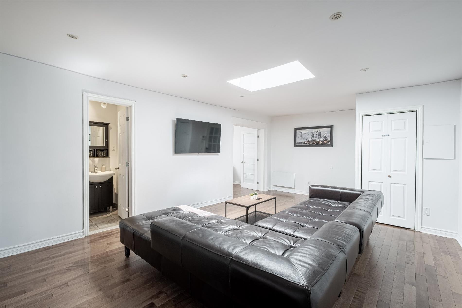 5123 Boul. St-Laurent — photo 3