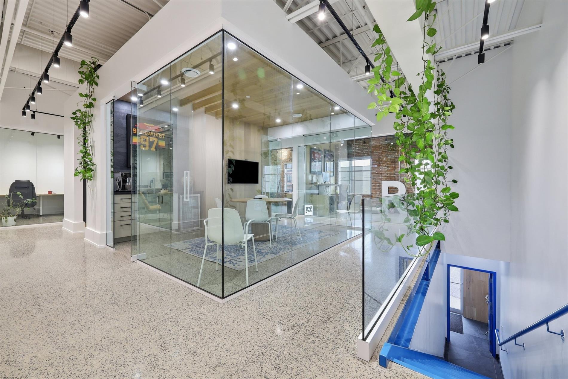 933 Rue des Forges — photo 2