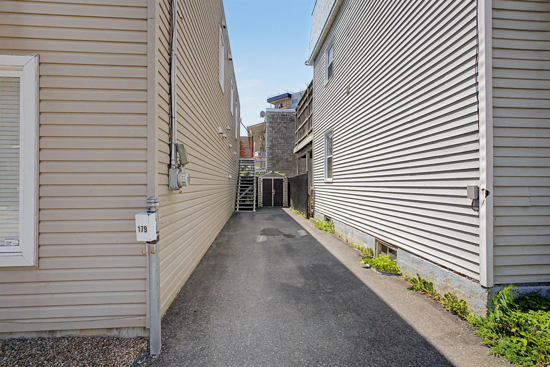 179 Av. St-Simon — photo 2