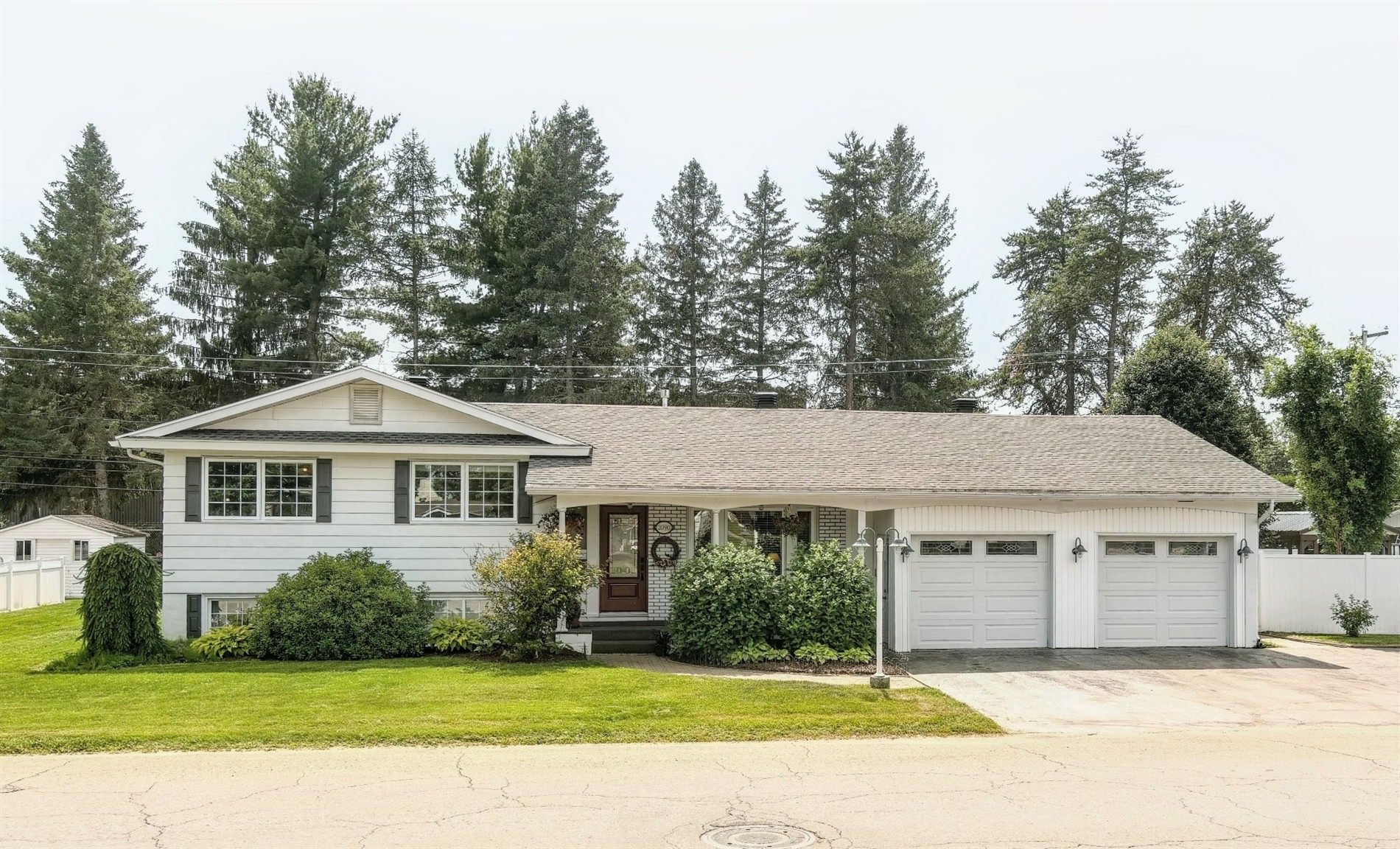 2090 Av. du Capitaine-Veilleux — photo 1