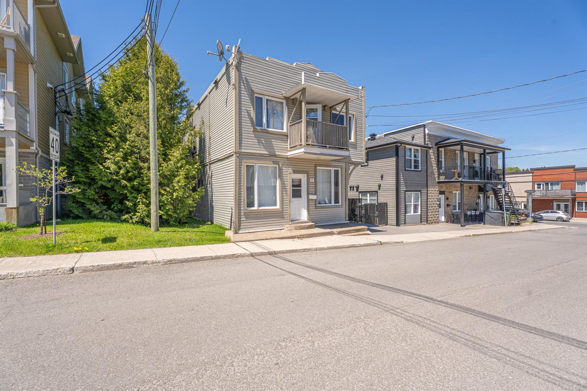 62-64 Rue Ste-Agathe — photo 2