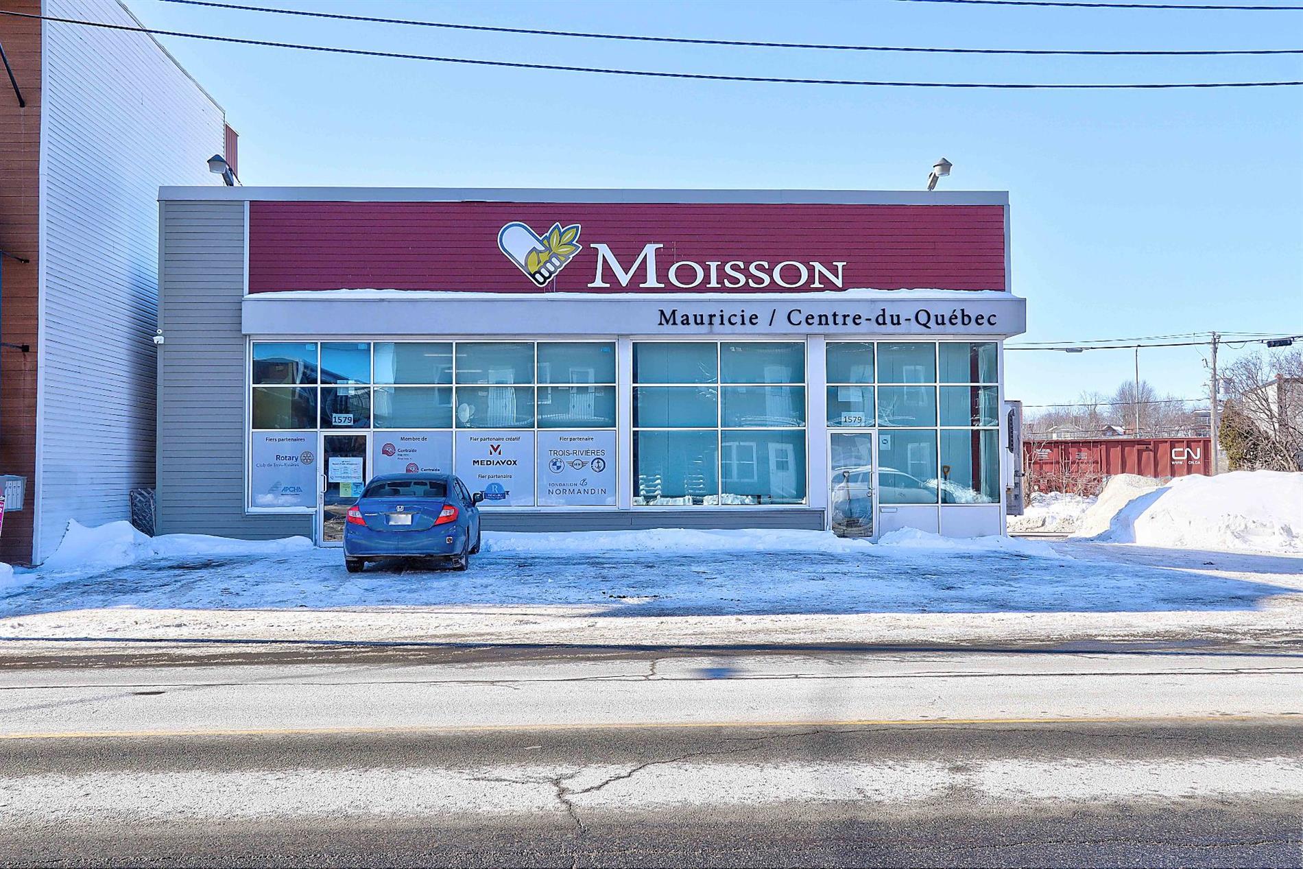1579 Rue Laviolette — photo 1