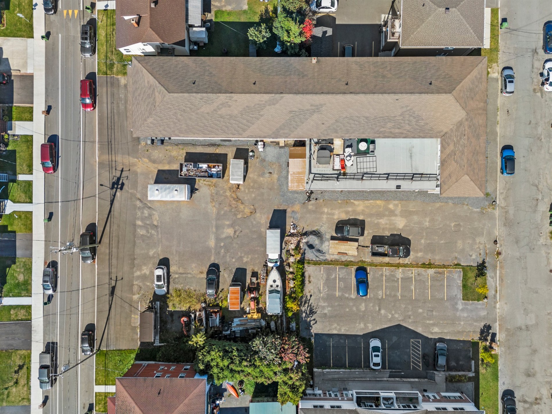 137A-140A 12e Avenue — photo 3