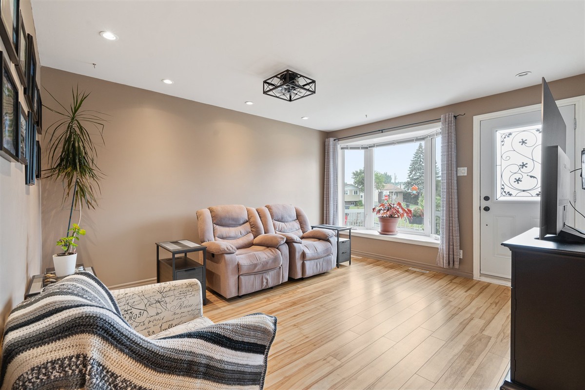 Maison de plain-pied, Mascouche, photo 5 de 33