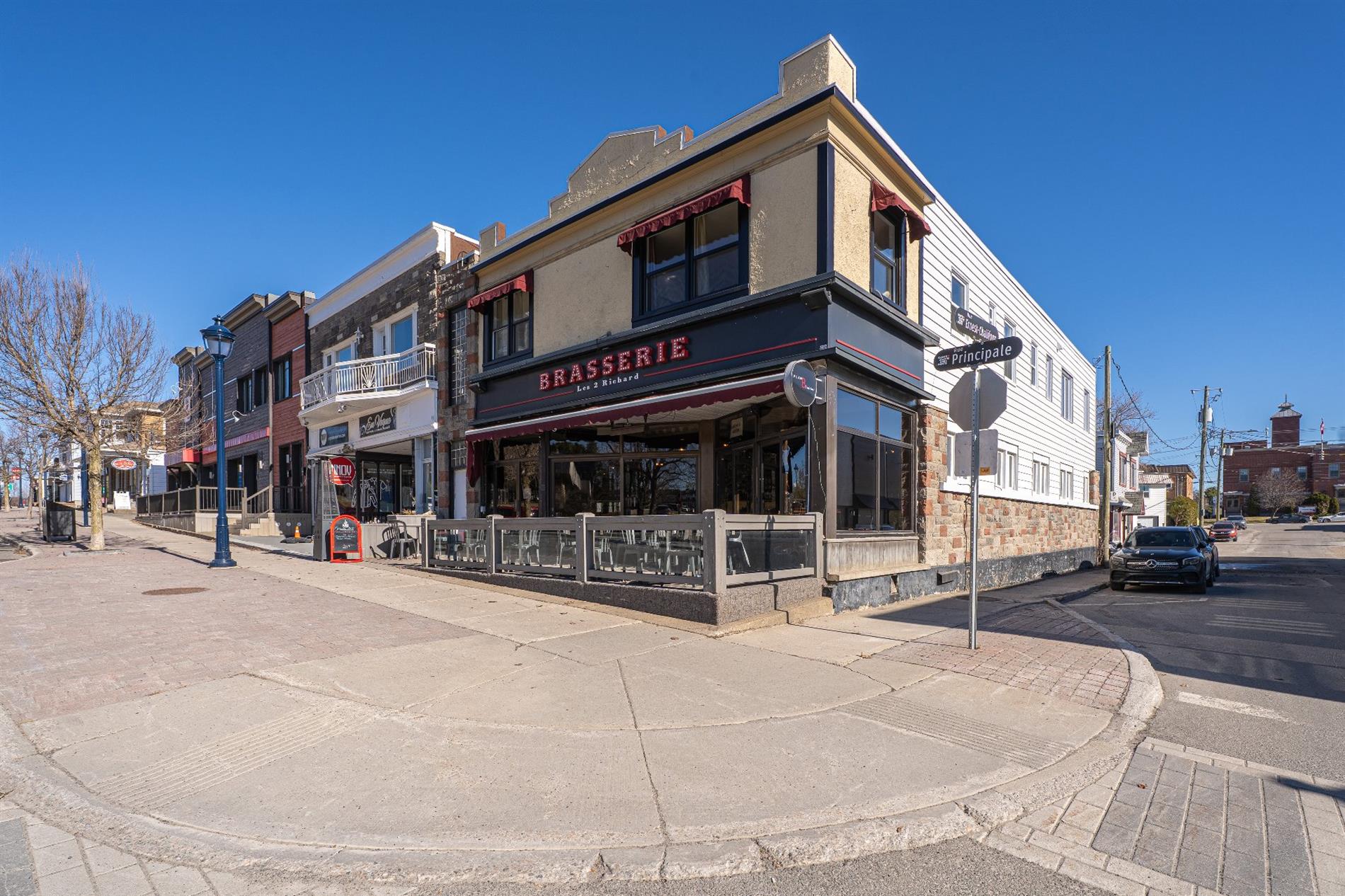 90-92 Rue Principale E. — photo 1