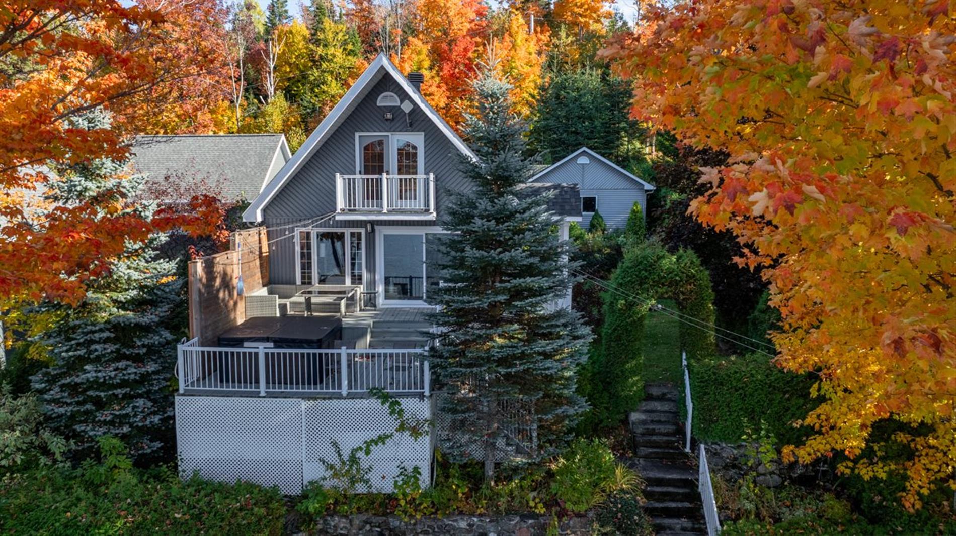 258 Ch. du Lac S. — photo 1