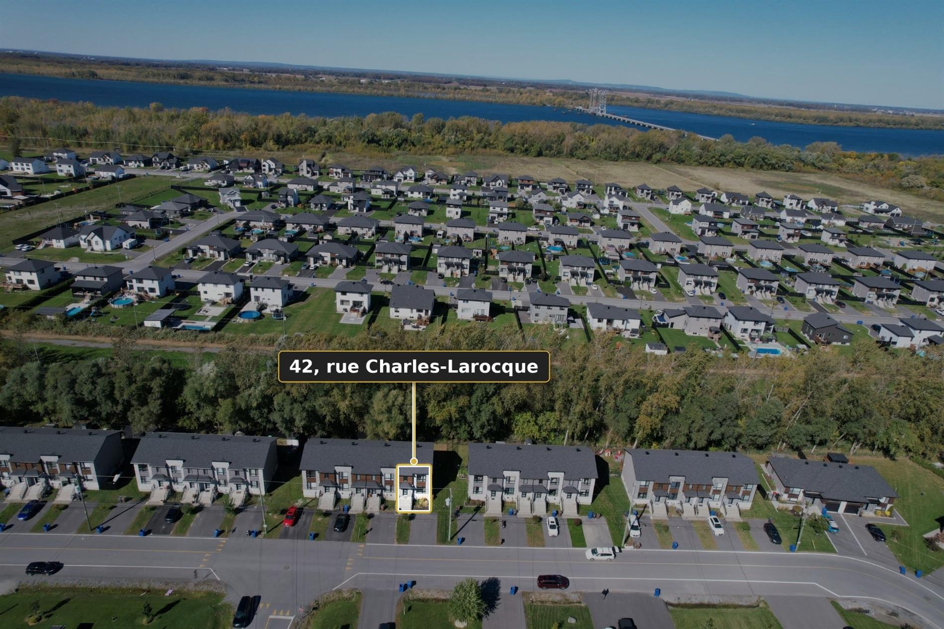 42 Rue Charles-Larocque — photo 3