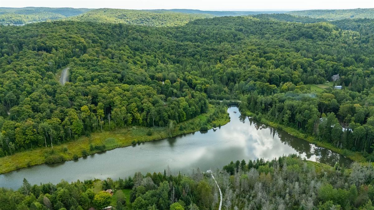 Terrain - Ch. des Versants, Mille-Isles
