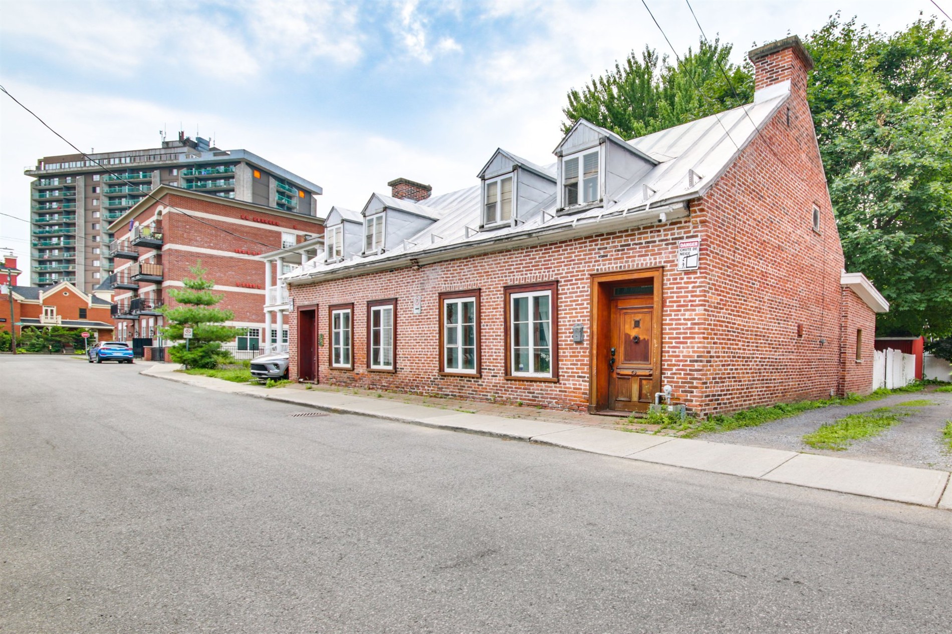 864-870 Rue du Haut-Boc — photo 3