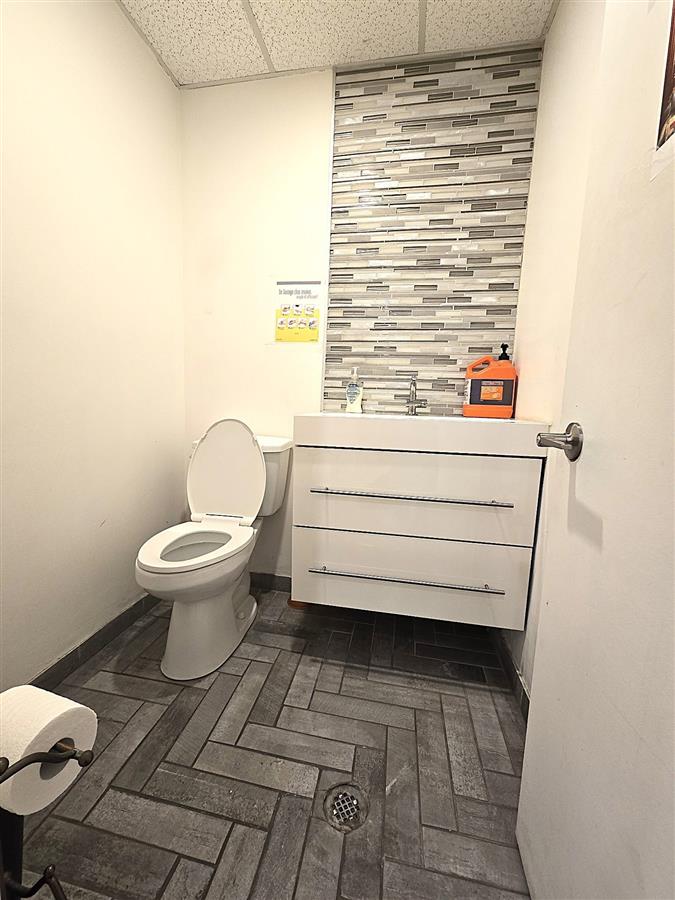 Photo 12