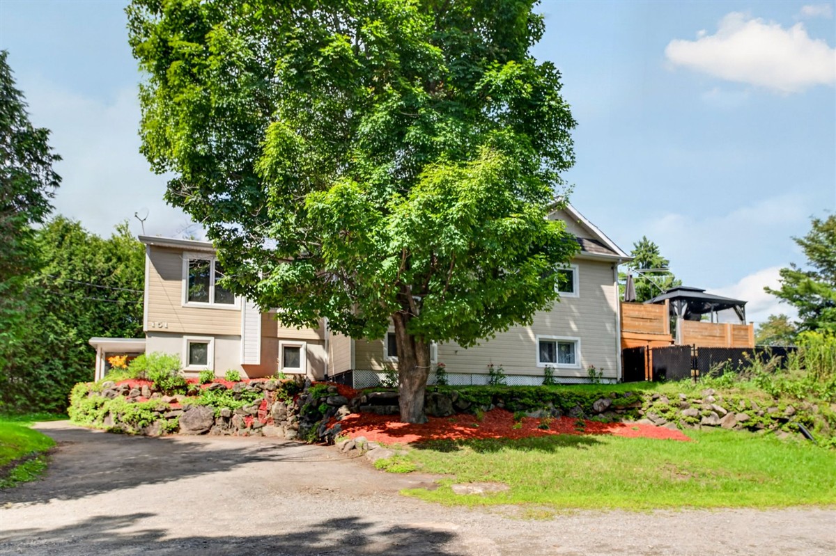 Vue 3 de la propriété réf. 24376487 – 151 Place Cadieux J5K 1B6