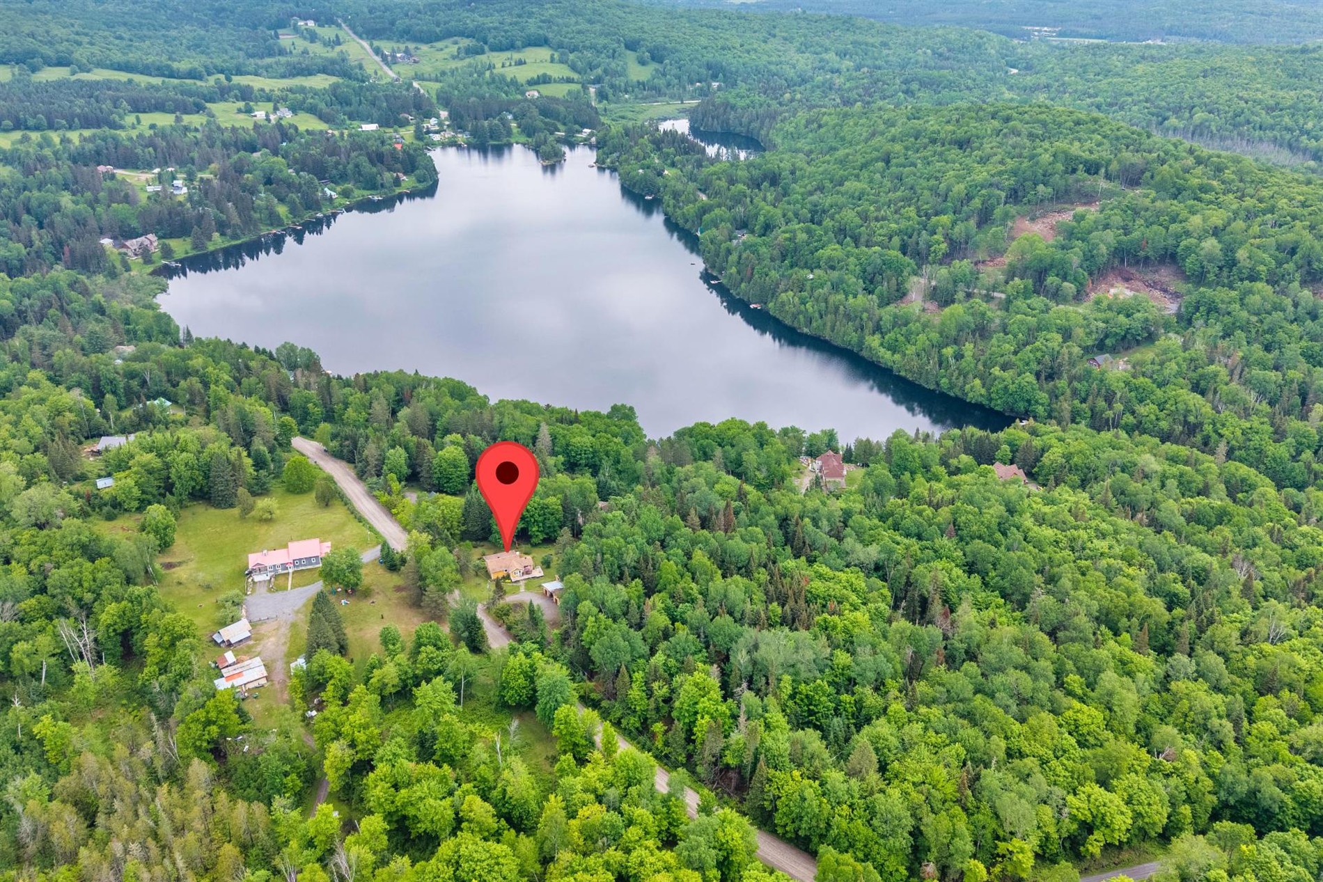 1451 Ch. du Lac-aux-Bois-Francs O. — photo 2