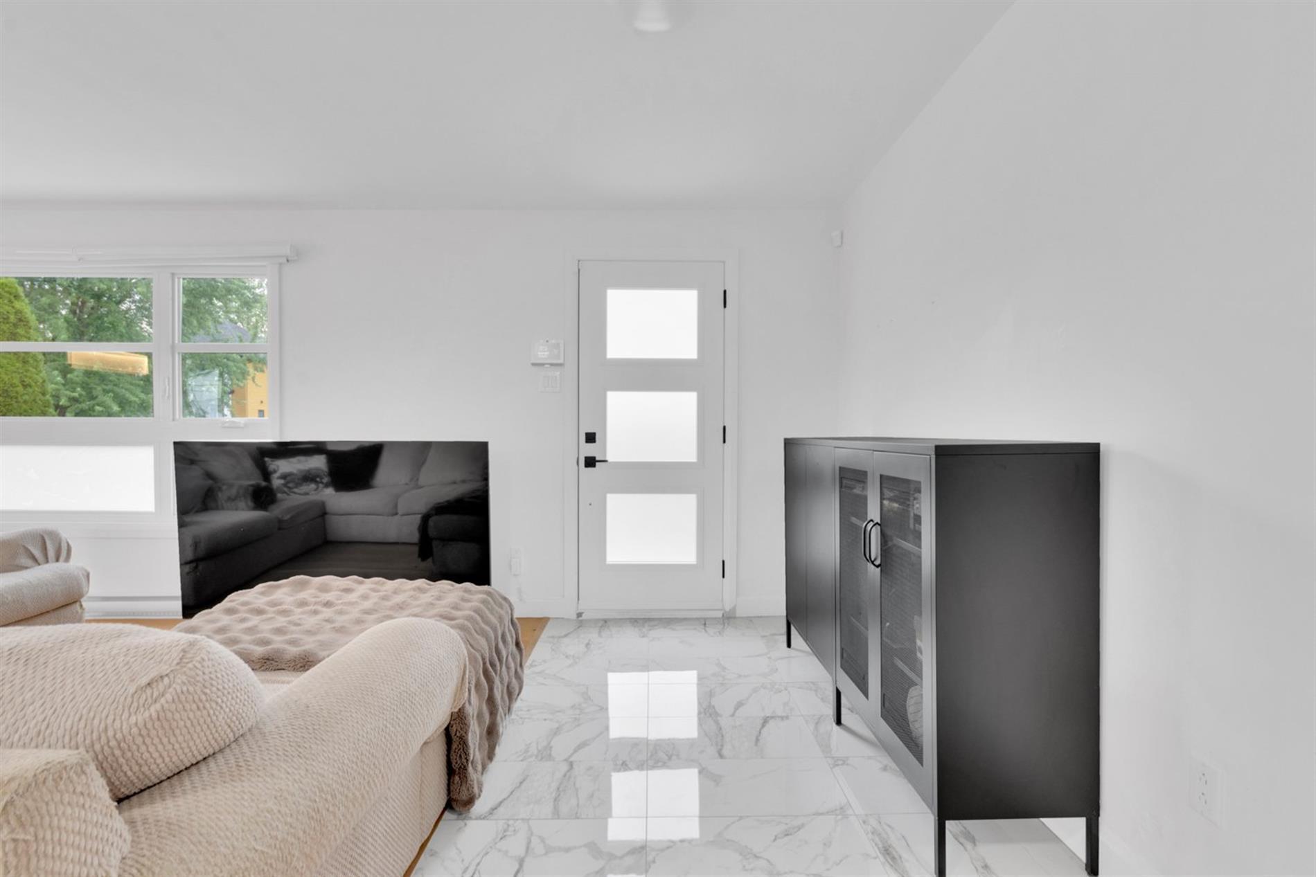 570 Rue Andrassy — photo 3