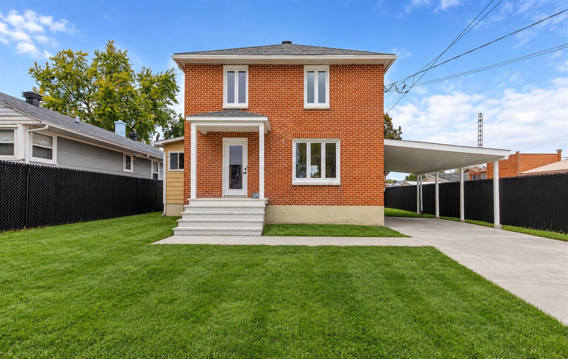 2760 Rue St-Charles — photo 1