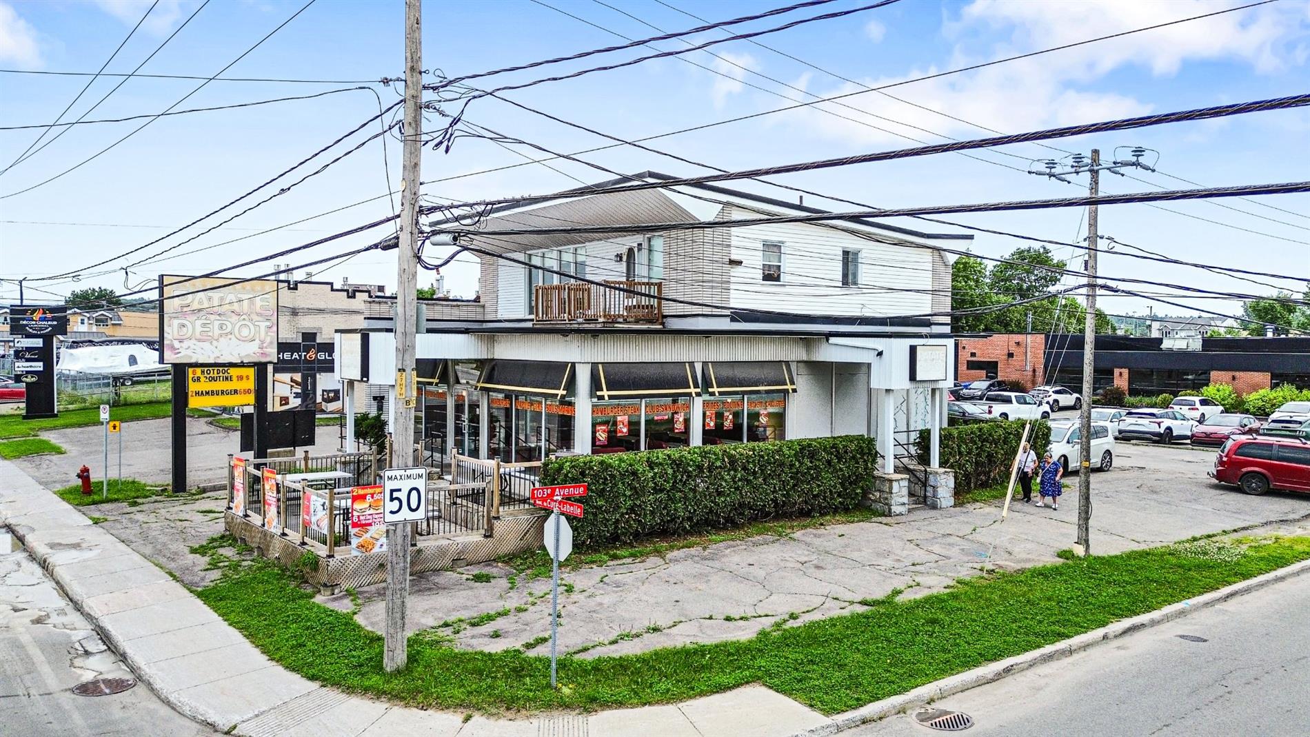 2049-2051 Boul. du Curé-Labelle — photo 1