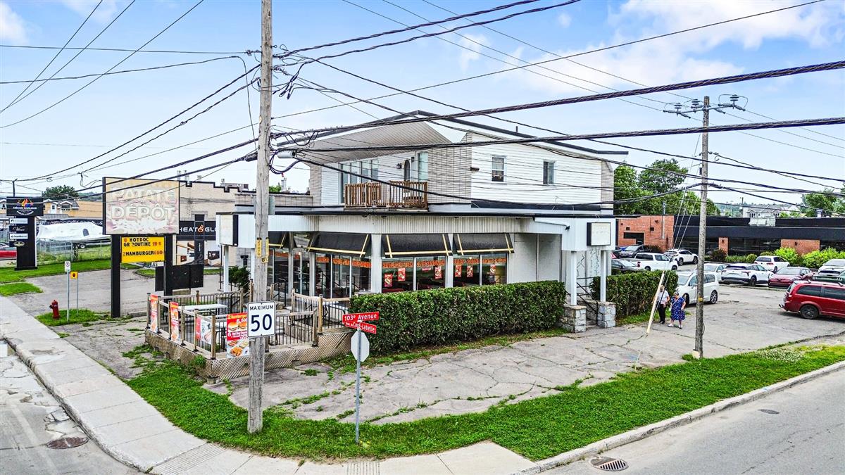 Commercial building / Office - 2049-2051 Boul. du Curé-Labelle, Saint-Jérôme
