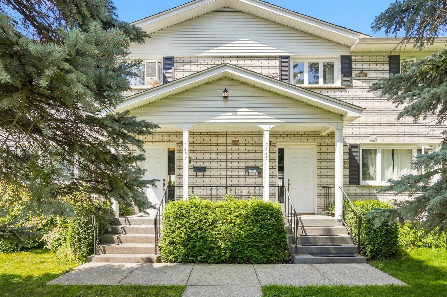 2497 Rue de la Laurentie — photo 1