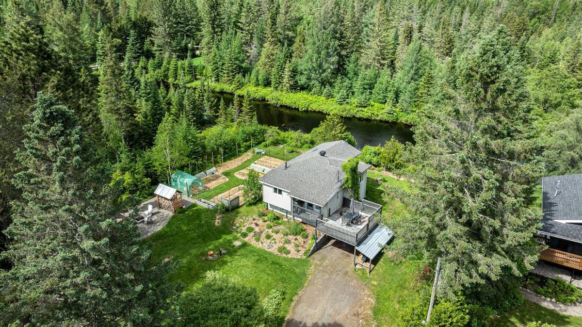 Maison à étages - 2230 Ch. Sicard, Sainte-Lucie-des-Laurentides