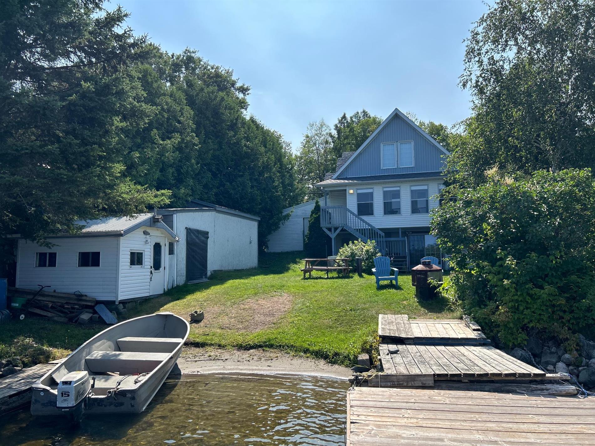 218 Ch. du Lac-Cameron — photo 1