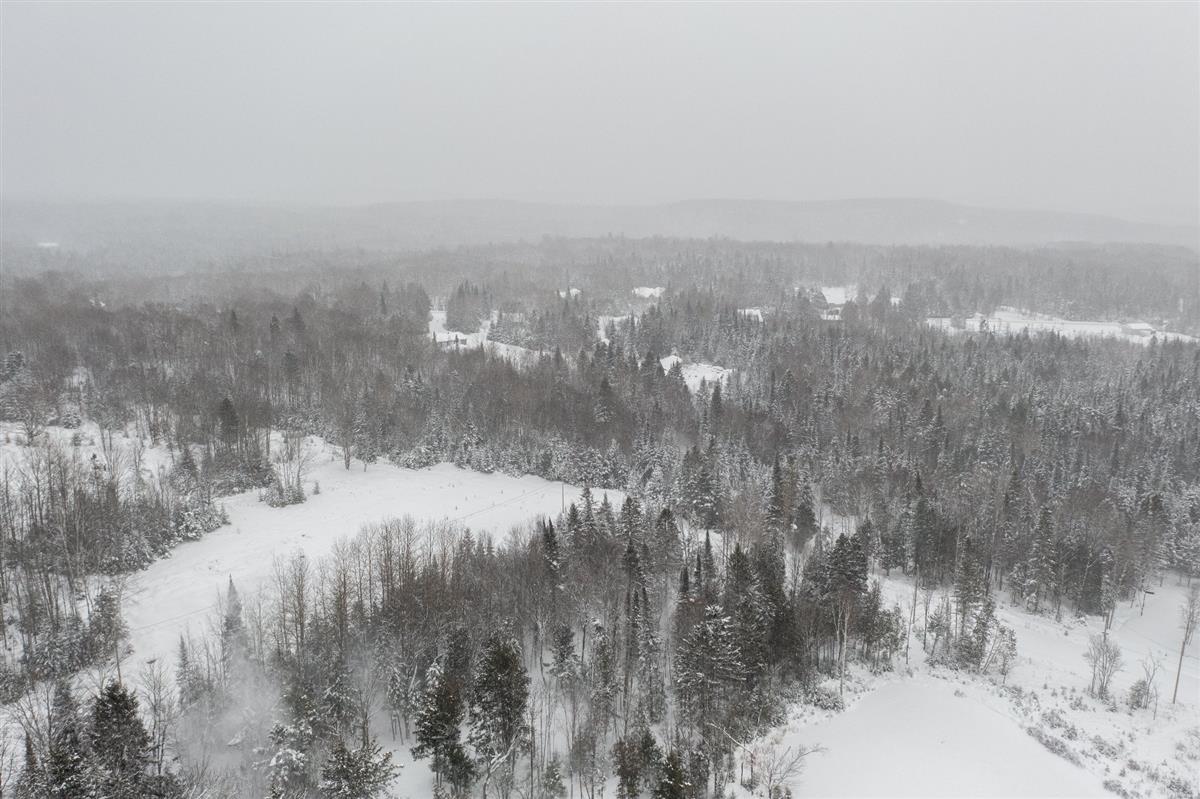 Vue 7 de la propriété réf. 17648921 – Ch. des Versants J0T 1S0