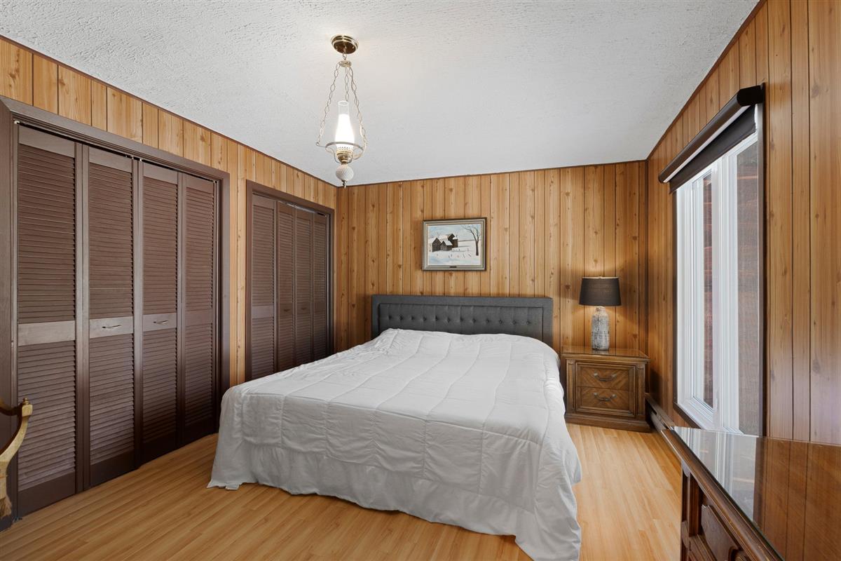 Vue 22 de la propriété réf. 12820780 – 1208 Ch. de Ste-Anne-des-Lacs J0R 1B0