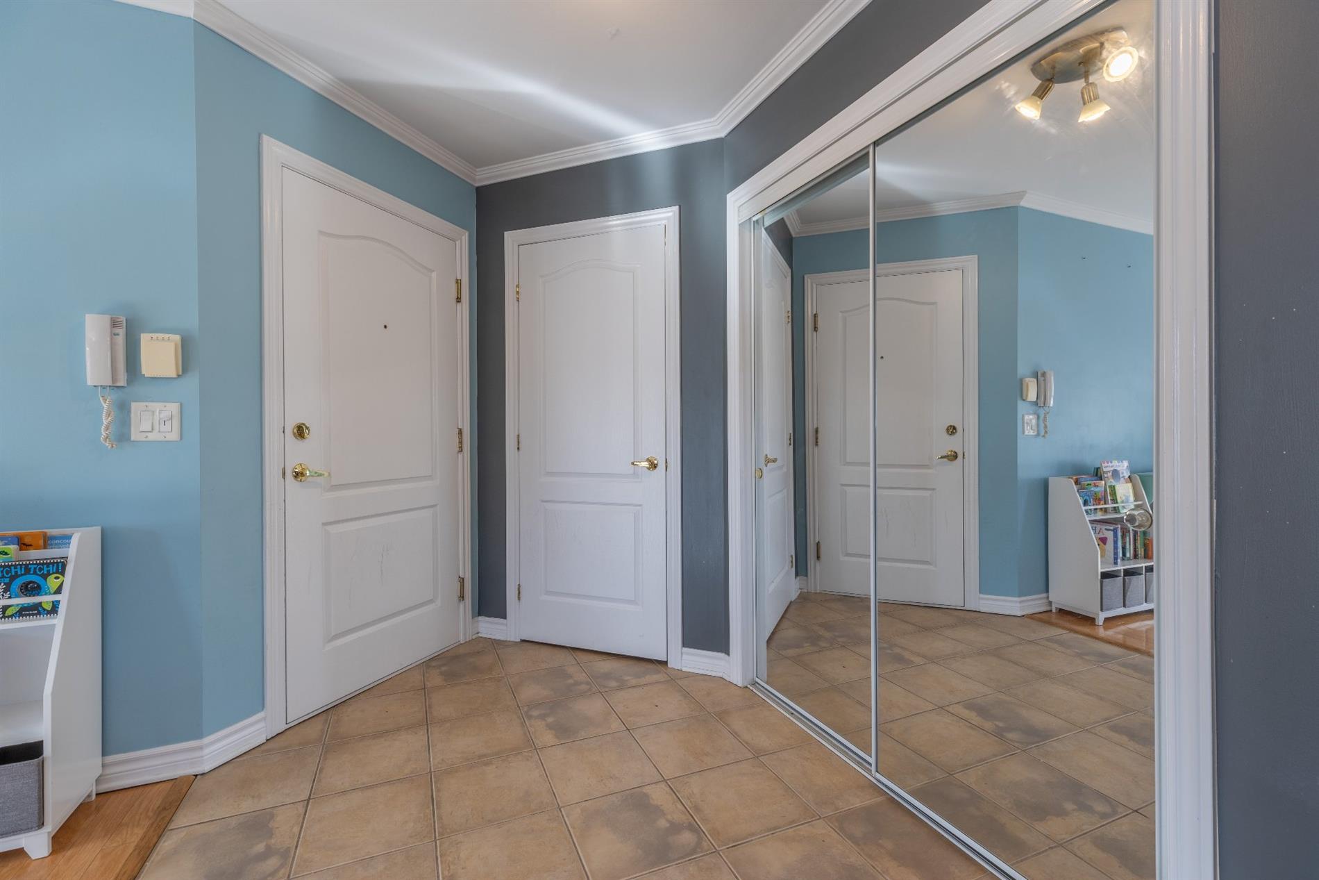7-544 Av. Forest — photo 2
