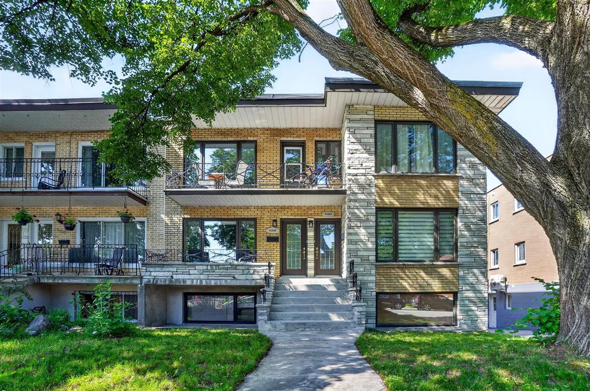 Triplex - 11230-11232 Rue Joseph-Casavant, Montréal (Ahuntsic-Cartierville)