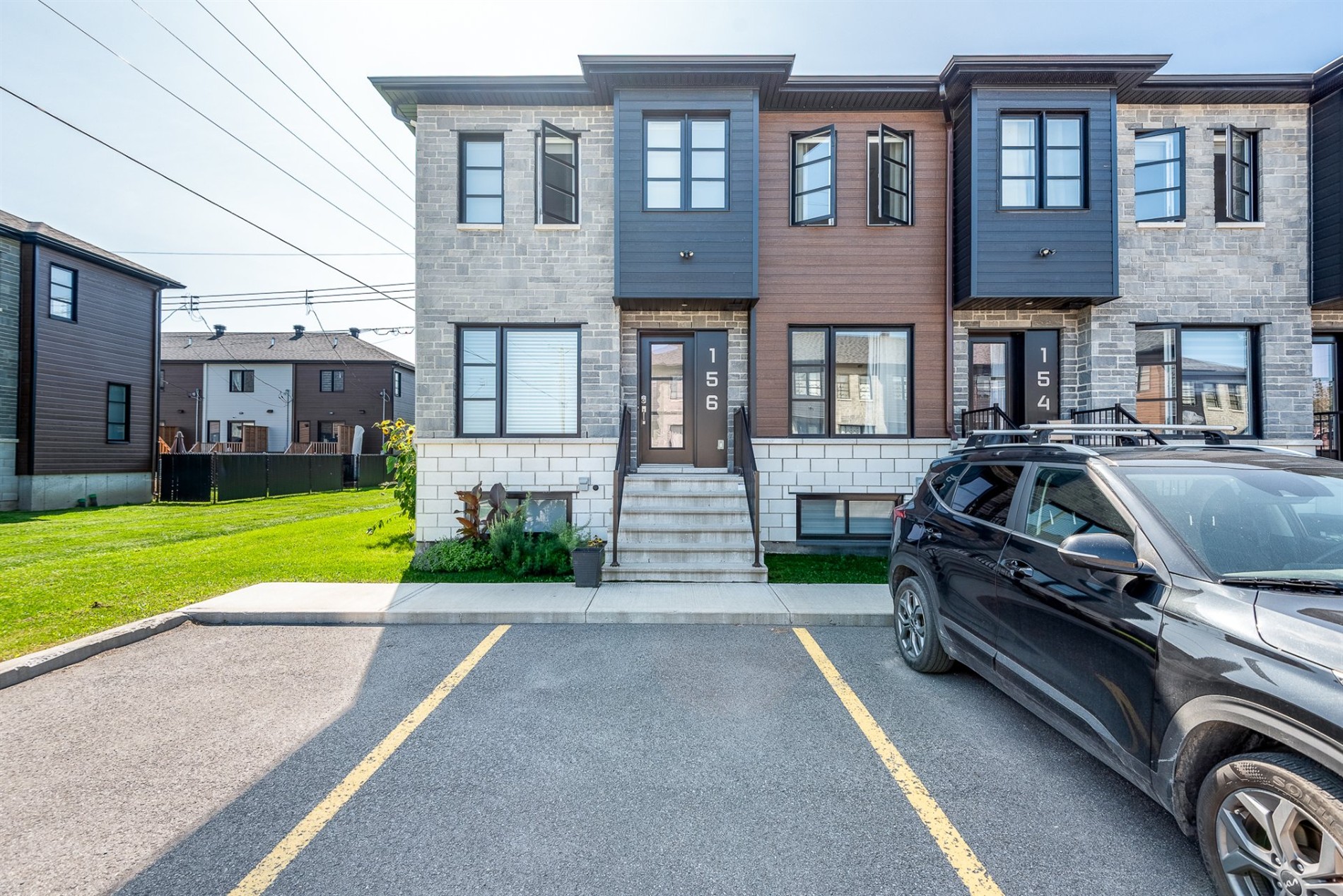 156 Rue Ste-Anne — photo 1