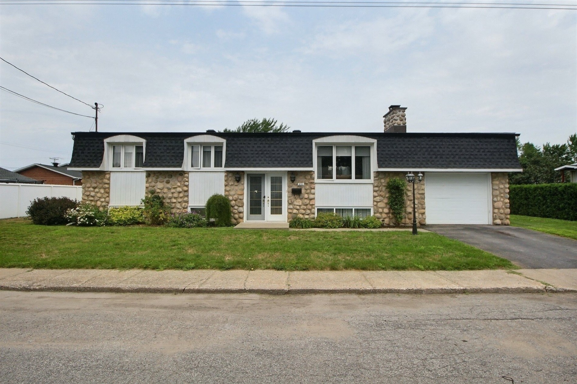 270 122e Rue — photo 1