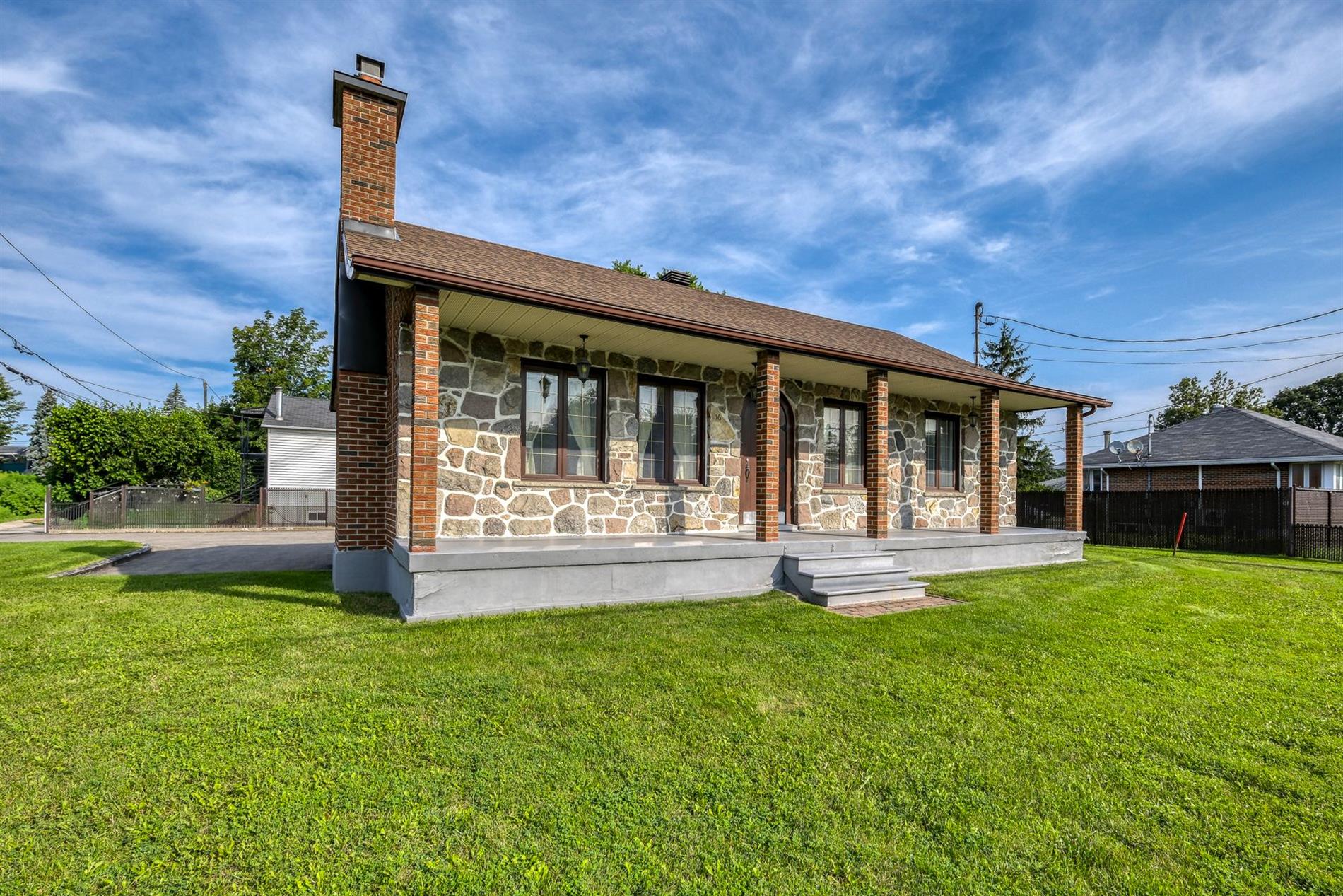 36 Boul. Desjardins O. — photo 2