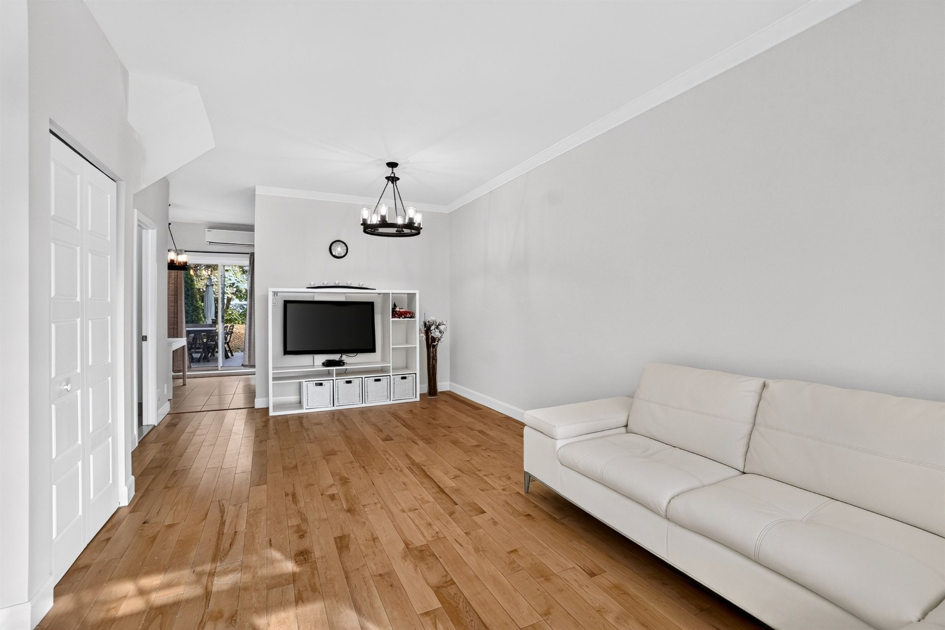 1437 Rue de l'Everest — photo 3