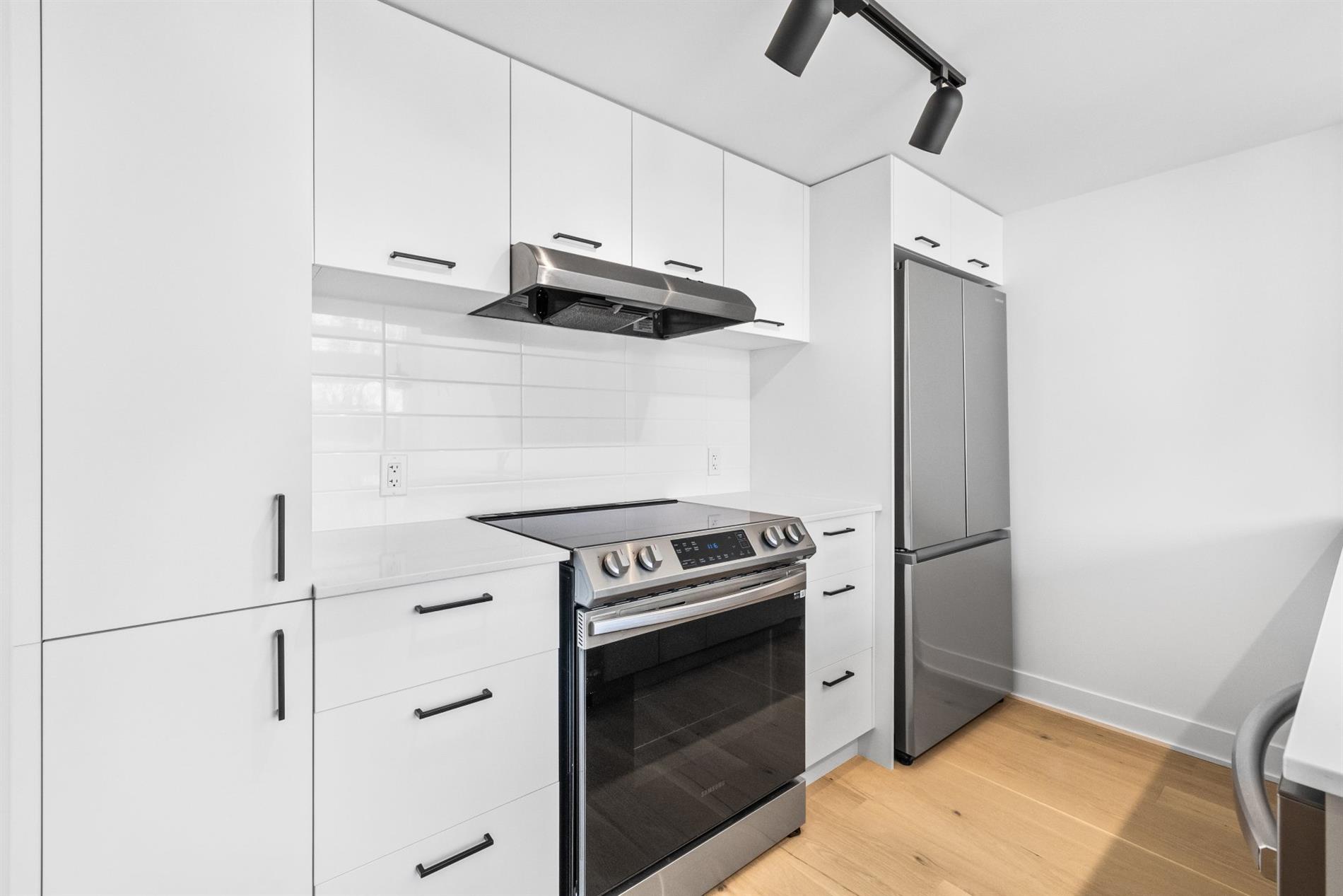 306-5410 Av. Papineau — photo 3