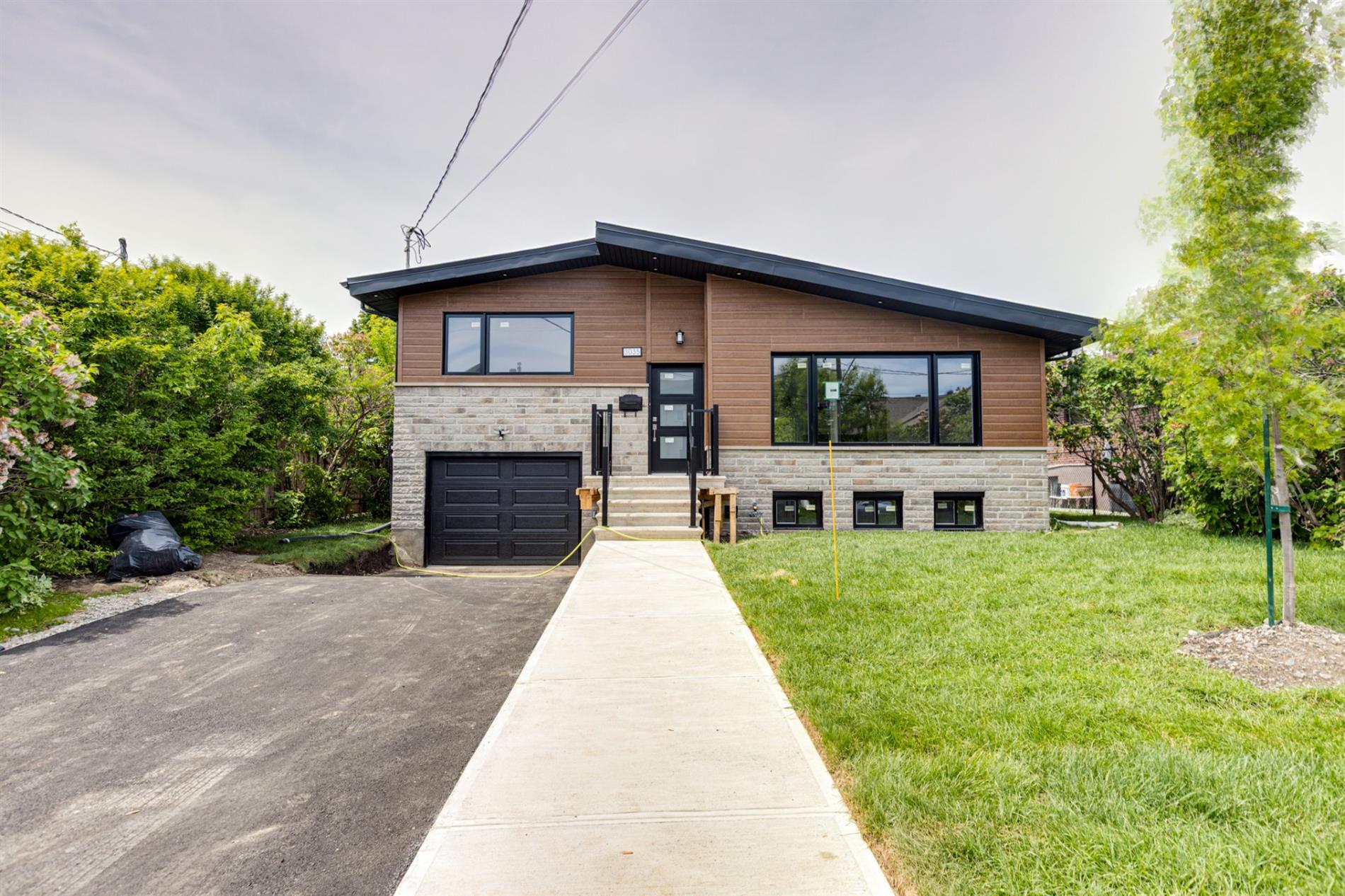 3035 Rue St-Victor — photo 1