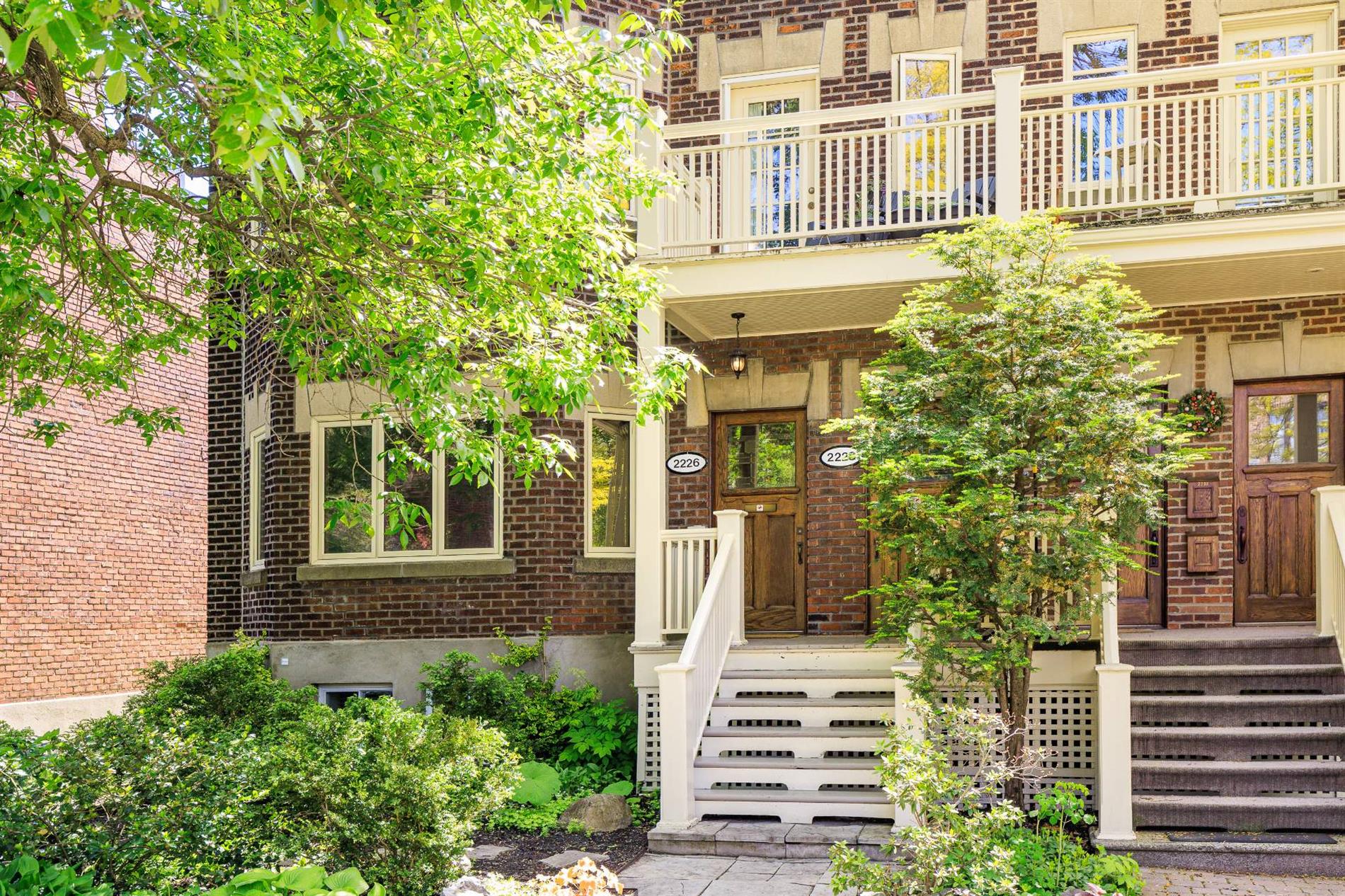 2226 Av. Hingston — photo 1