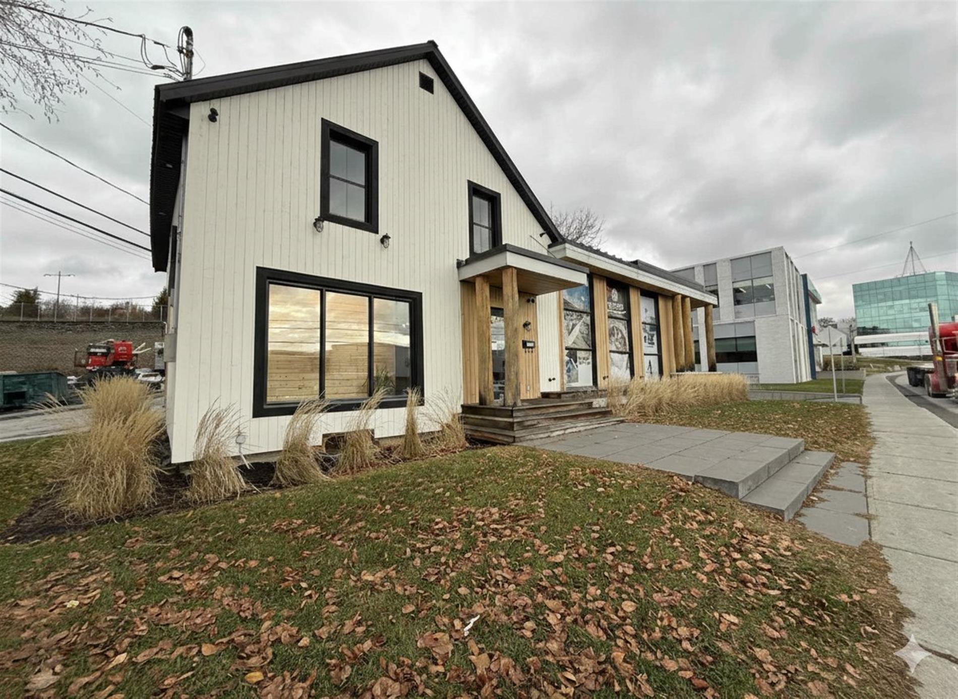 11305 1re Avenue — photo 1
