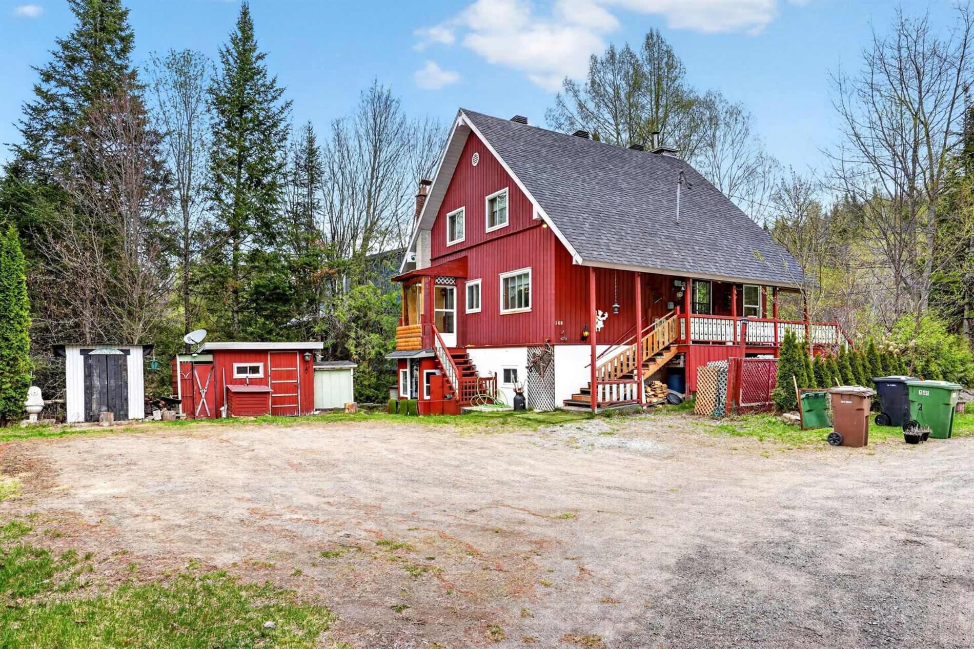 140 Ch. du Mont-Corbeau S. — photo 1