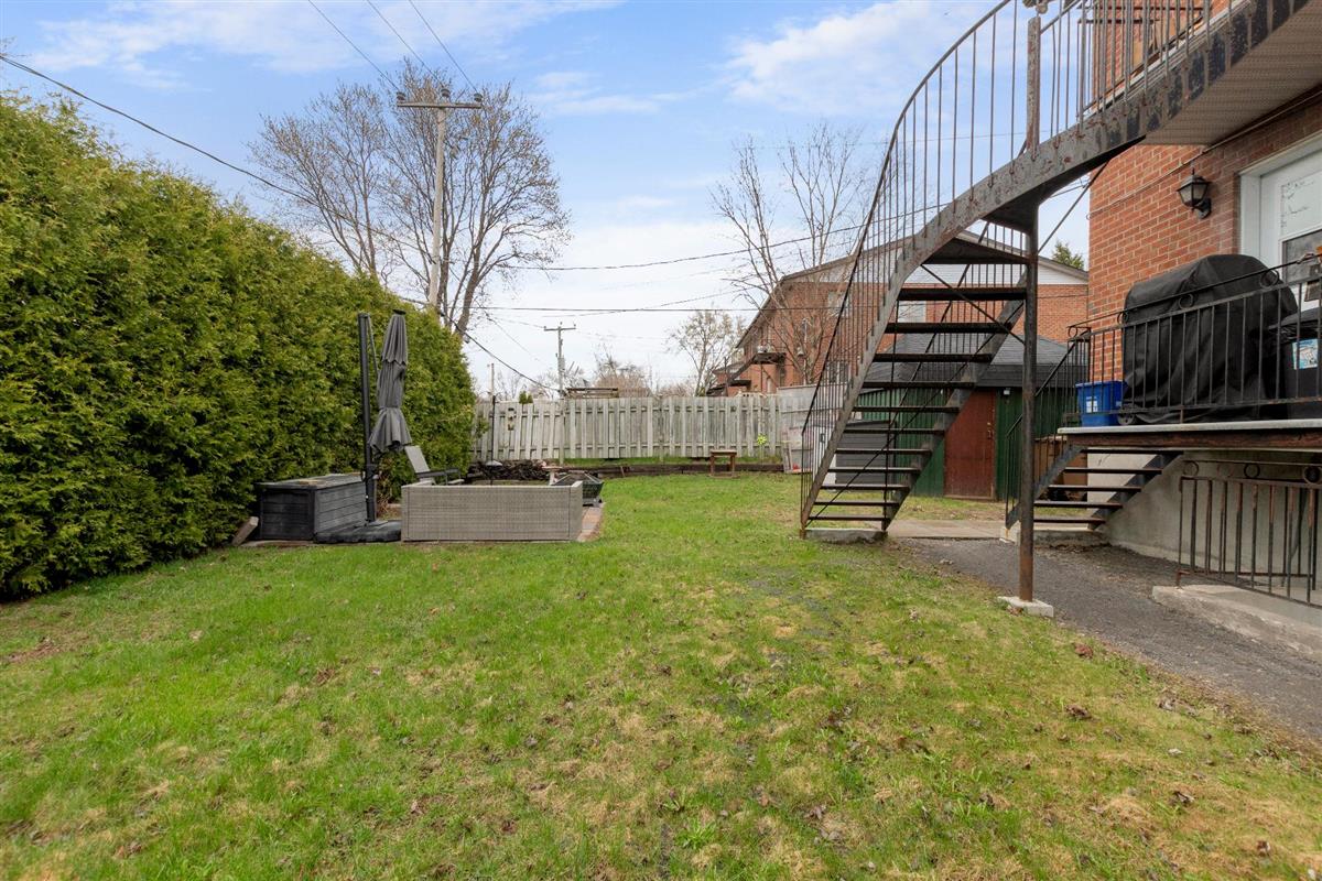Vue 35 de la propriété réf. 23758572 – 277-279 Rue de Pierrefontaine J7G 1Y1