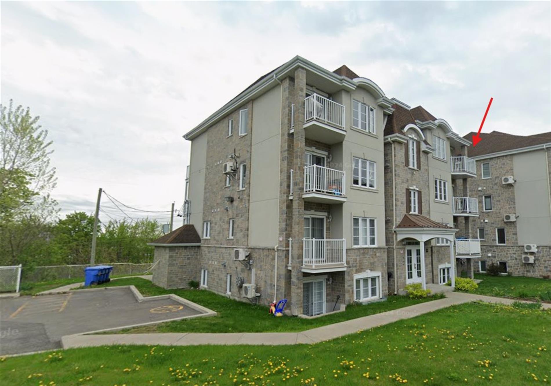 380 Rue Cherrier — photo 1