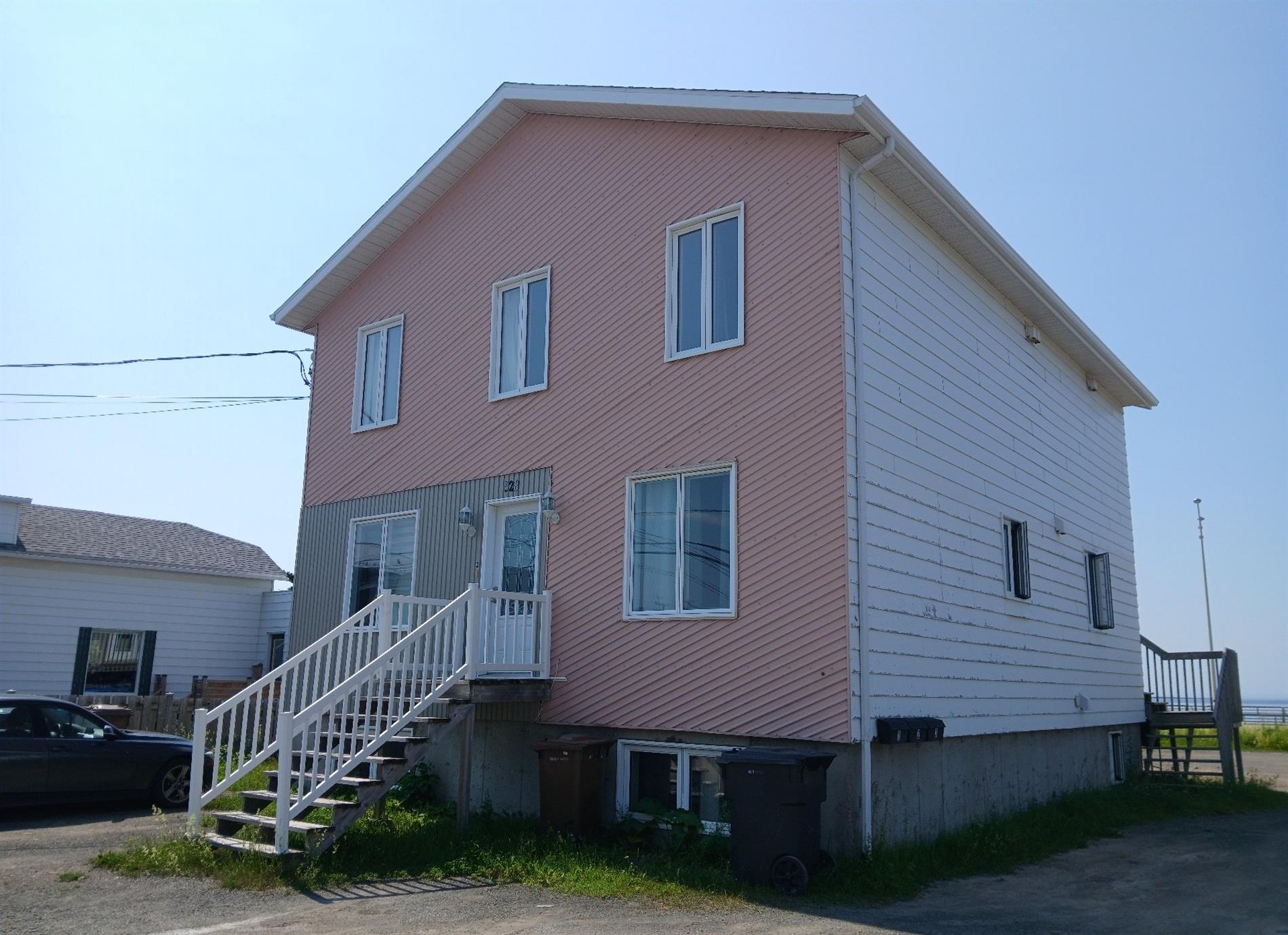 528 Rue St-Germain E. — photo 2