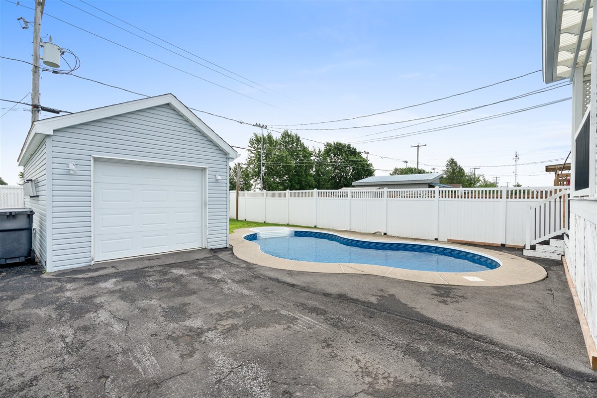 Maison de plain-pied, Saint-Lin/Laurentides, photo 34 de 40