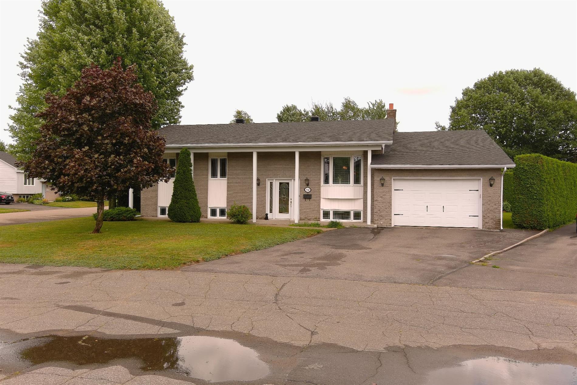 3880 Rue Demers — photo 1